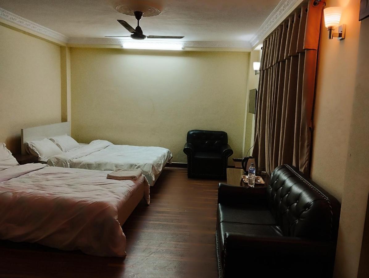 Lasa Kusa Homestay ラリトプル エクステリア 写真